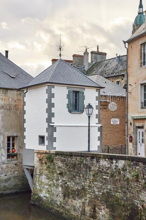 La Plus Petite Maison De France バイユー 部屋 写真